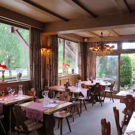 Отель Restaurant La Tourmaline Ла-Плань